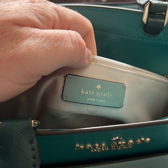 Kate Spade Green and White Color-Block Handbag and Matching Wallet - Picture 2 of 5